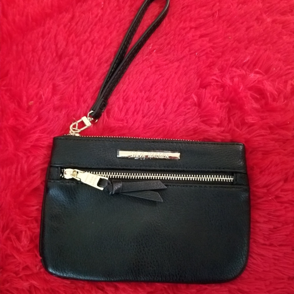 Steve Madden Wristlet